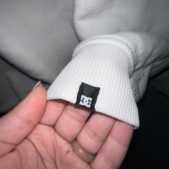 dc zip up - Picture 3 of 4